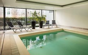 Skyscraper Riverview Lisbon With Indoor Pool