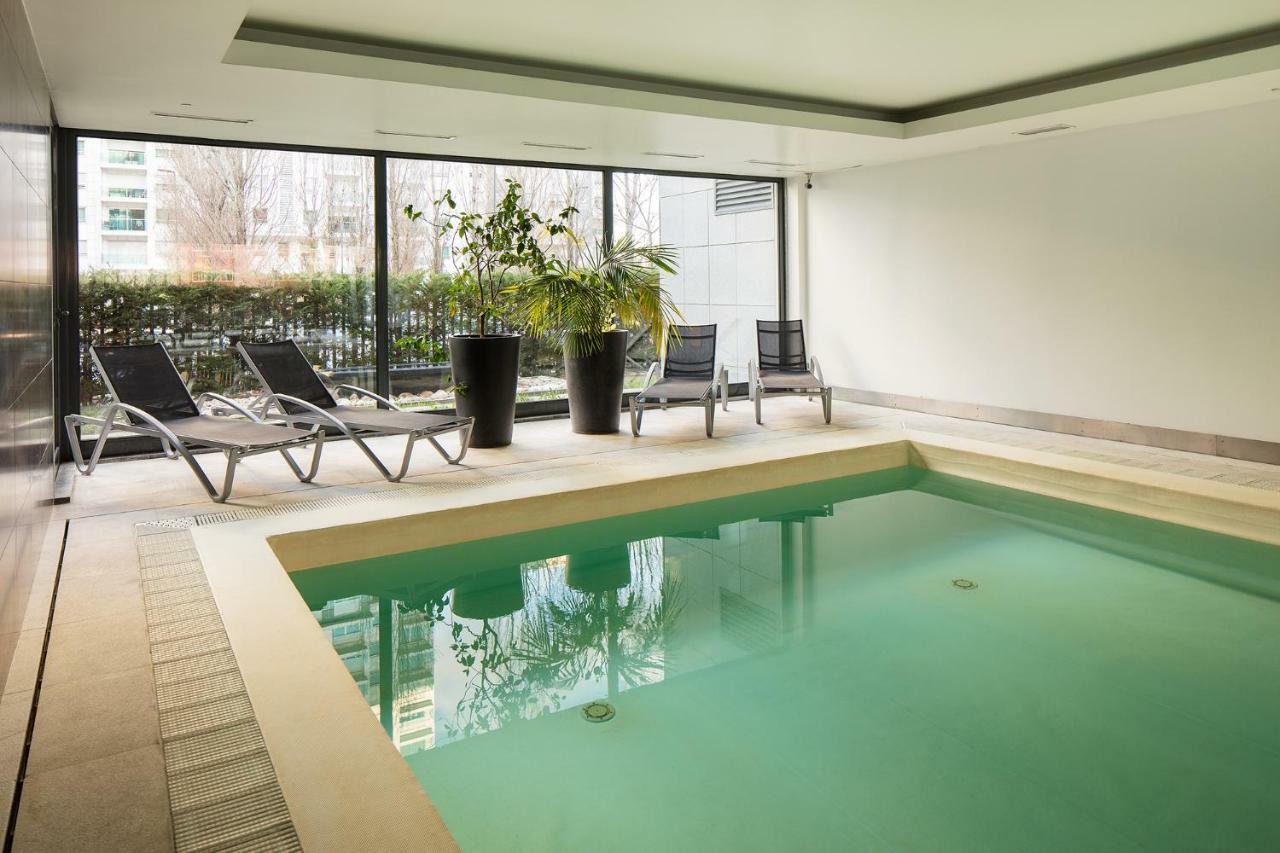 Skyscraper Riverview Lisbon With Indoor Pool Exterior foto