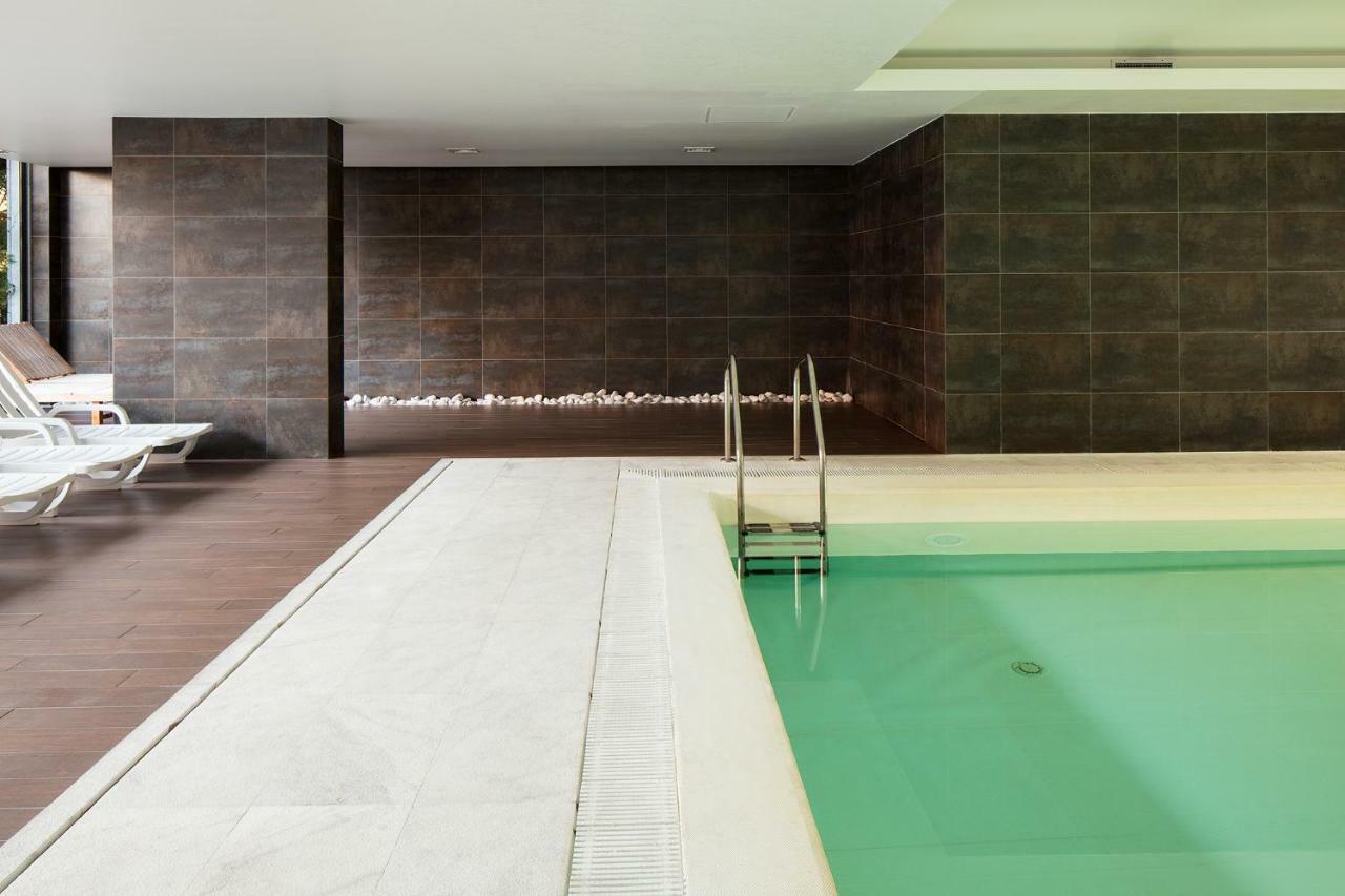 Skyscraper Riverview Lisbon With Indoor Pool Exterior foto